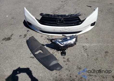 2024 Honda Odyssey Touring from USA, damaged, VIN 5FNRL6H85RB045705